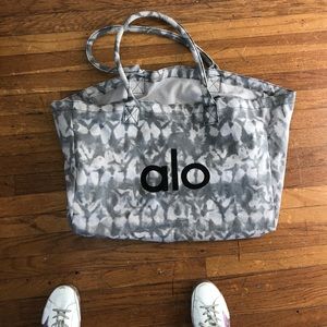 Alo yoga tote !